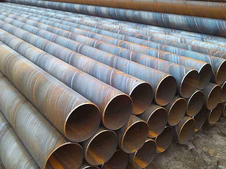 盐山瑞通螺旋钢管公司库存货场