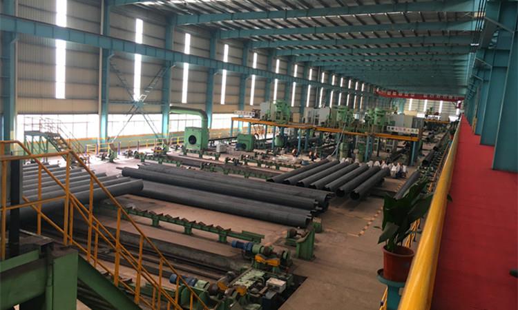 墨西哥的客户来访我们的焊接钢管工厂