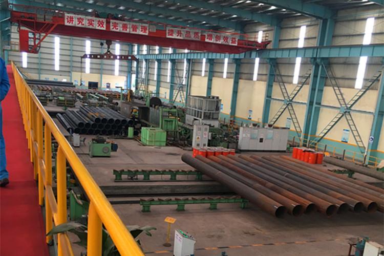 墨西哥的客户来访我们的焊接钢管工厂